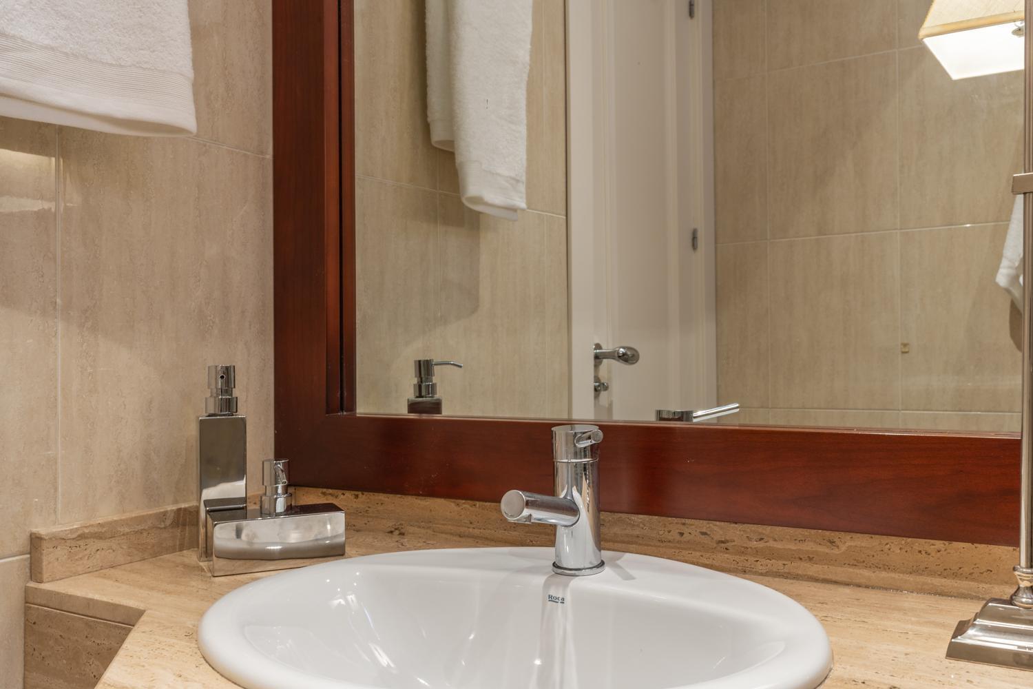 גרנדה Tuguest Balcon De San Matias Apartment מראה חיצוני תמונה